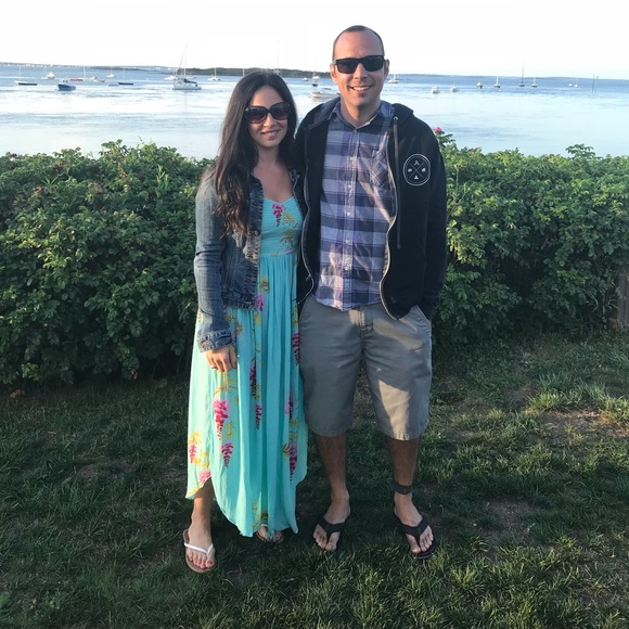 Meet your Posher, Amy - Picture 3 of 3